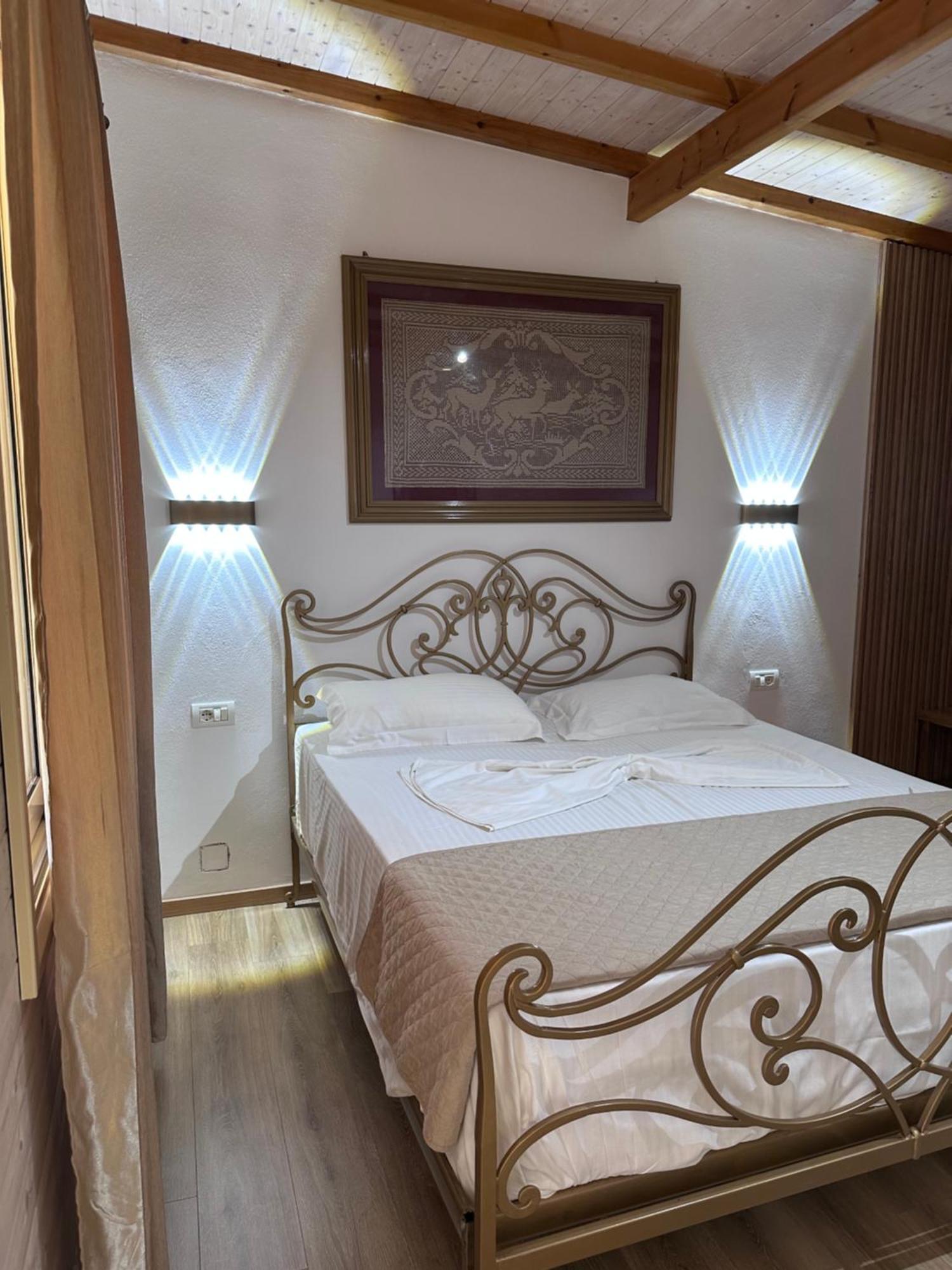 Nashos Bungalows Himare Fshat Exterior photo